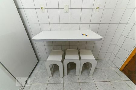 Apartamento à venda com 92m², 3 quartos e 2 vagas Apartamento à venda com 92m², 3 quartos e 2 vagasCozinha - Mesa