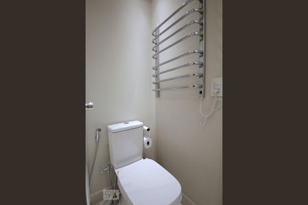 Apartamento à venda com 105m², 2 quartos e 1 vagaSuíte - Banheiro