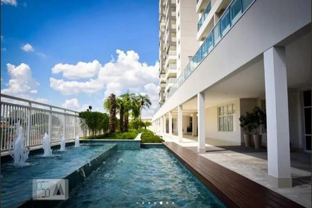 Apartamento à venda com 105m², 2 quartos e 1 vagaPiscina