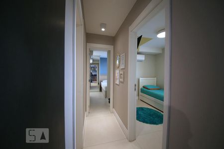 Apartamento à venda com 105m², 2 quartos e 1 vagaCorredor