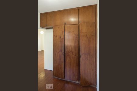 Apartamento para alugar com 55m², 2 quartos e 1 vagaQuarto 1