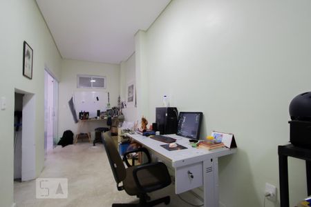 Escritório de casa à venda com 4 quartos, 200m² em Vila Morse, São Paulo