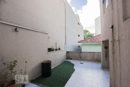 Casa à venda com 200m², 4 quartos e 2 vagasÁrea externa inferior