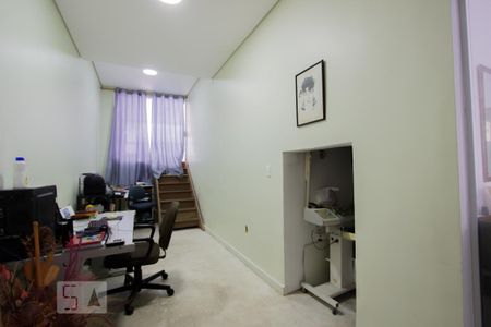 Escritório de casa à venda com 4 quartos, 200m² em Vila Morse, São Paulo