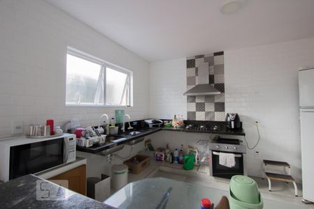 Casa à venda com 200m², 4 quartos e 2 vagasCozinha