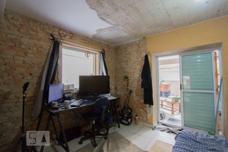 Casa à venda com 200m², 4 quartos e 2 vagasQuarto