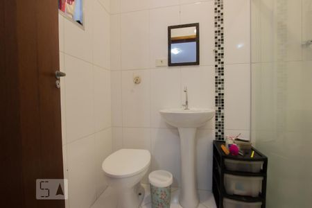 Casa à venda com 200m², 4 quartos e 2 vagasBanheiro da Suíte 1