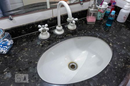 Apartamento à venda com 170m², 3 quartos e sem vagaBanheiro Social - Pia