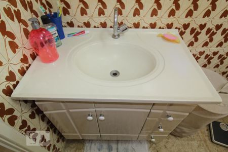 Casa à venda com 310m², 5 quartos e 2 vagasBanheiro 1 lavabo