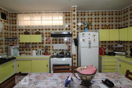 Casa à venda com 310m², 5 quartos e 2 vagasCozinha