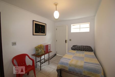 Casa à venda com 310m², 5 quartos e 2 vagasQuarto 4