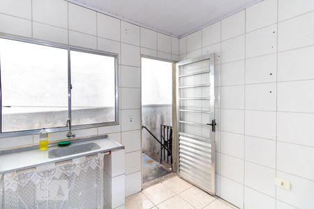Cozinha e Área de Serviço de casa para alugar com 1 quarto, 30m² em Vila Medeiros, São Paulo