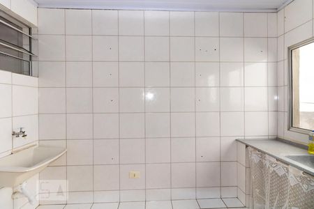 Casa para alugar com 30m², 1 quarto e sem vaga Casa para alugar com 30m², 1 quarto e sem vagaCozinha e Área de Serviço