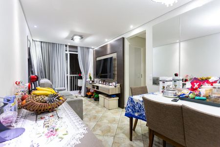 Sala de apartamento à venda com 2 quartos, 56m² em São Pedro, Osasco