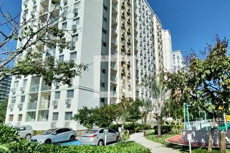 Apartamento para alugar com 56m², 2 quartos e 1 vaga Apartamento para alugar com 56m², 2 quartos e 1 vagaFachada
