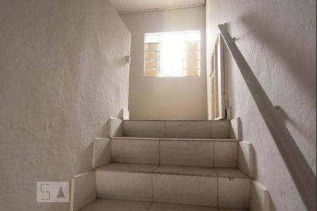 Casa para alugar com 60m², 1 quarto e sem vagaEscadas