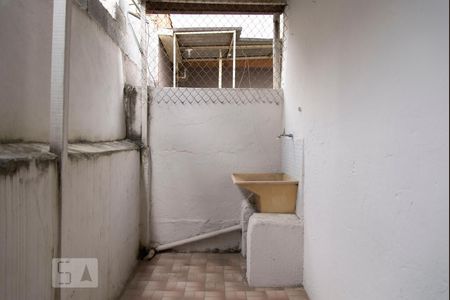 Casa para alugar com 60m², 1 quarto e sem vagaÁrea de Serviço