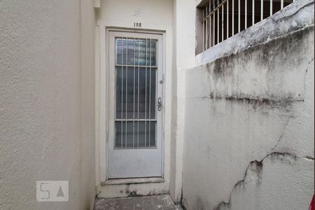 Casa para alugar com 60m², 1 quarto e sem vagaEntrada