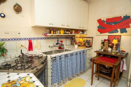 Casa à venda com 480m², 4 quartos e 4 vagasCozinha