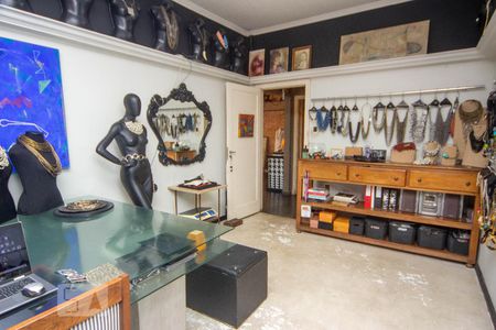 Casa à venda com 480m², 4 quartos e 4 vagasQuarto 