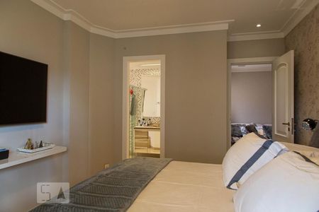 Apartamento à venda com 246m², 3 quartos e 4 vagasQuarto Suíte 1