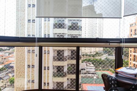 Apartamento à venda com 246m², 3 quartos e 4 vagasVaranda do Quarto