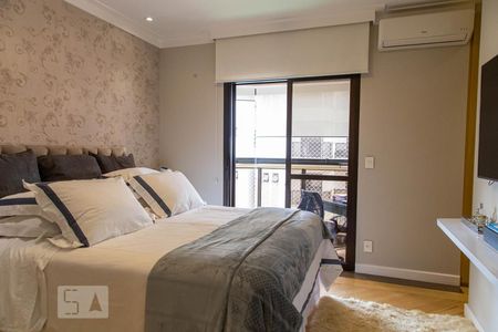 Apartamento à venda com 246m², 3 quartos e 4 vagasQuarto Suíte 1