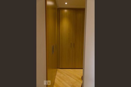 Apartamento à venda com 246m², 3 quartos e 4 vagasCloset