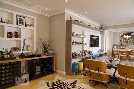 Apartamento à venda com 246m², 3 quartos e 4 vagasSala