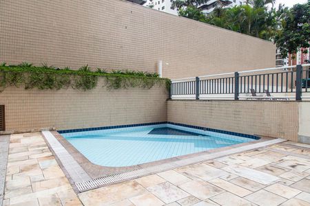 Apartamento à venda com 246m², 3 quartos e 4 vagasPiscina
