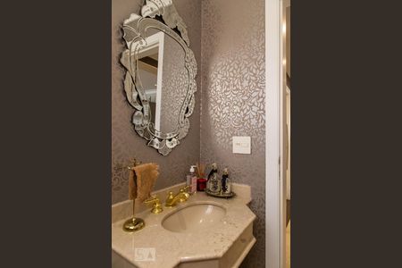 Apartamento à venda com 246m², 3 quartos e 4 vagasLavabo