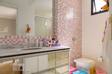 Apartamento à venda com 246m², 3 quartos e 4 vagasBanheiro Suíte 3