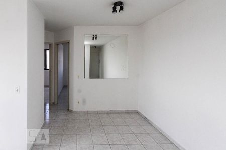 Sala de apartamento para alugar com 2 quartos, 50m² em Vila Bertioga, São Paulo