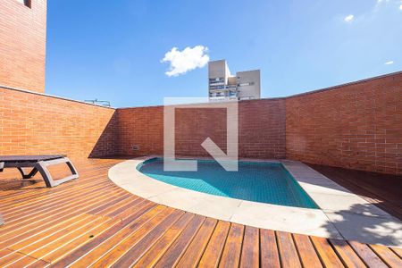Apartamento para alugar com 100m², 2 quartos e 1 vaga Apartamento para alugar com 100m², 2 quartos e 1 vagaPiscina