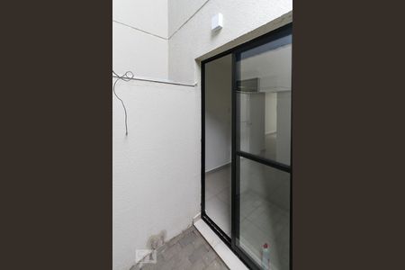 Apartamento para alugar com 46m², 2 quartos e sem vagavaranda