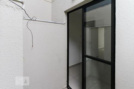 Apartamento para alugar com 46m², 2 quartos e sem vagavaranda