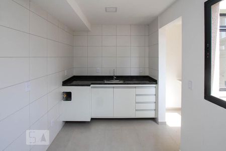 Sala e cozinha de apartamento para alugar com 2 quartos, 40m² em Chácara Santo Antônio (zona Leste), São Paulo