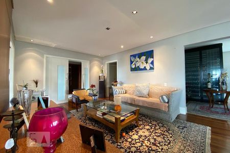 Sala de apartamento à venda com 3 quartos, 235m² em Vila Suzana, São Paulo