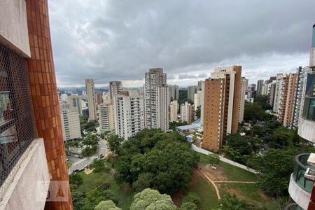 Apartamento à venda com 235m², 3 quartos e 4 vagas Apartamento à venda com 235m², 3 quartos e 4 vagasVista da Sala