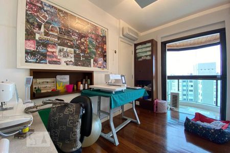 Apartamento à venda com 235m², 3 quartos e 4 vagas Apartamento à venda com 235m², 3 quartos e 4 vagasSuíte 1