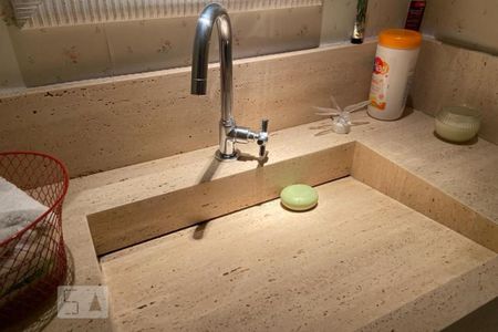 Apartamento à venda com 235m², 3 quartos e 4 vagas Apartamento à venda com 235m², 3 quartos e 4 vagasBanheiro - Torneira