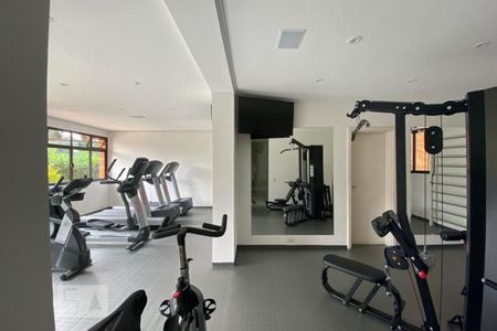 Apartamento à venda com 235m², 3 quartos e 4 vagas Apartamento à venda com 235m², 3 quartos e 4 vagasÁrea comum - Academia