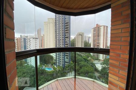 Apartamento à venda com 235m², 3 quartos e 4 vagas Apartamento à venda com 235m², 3 quartos e 4 vagasSuíte 2