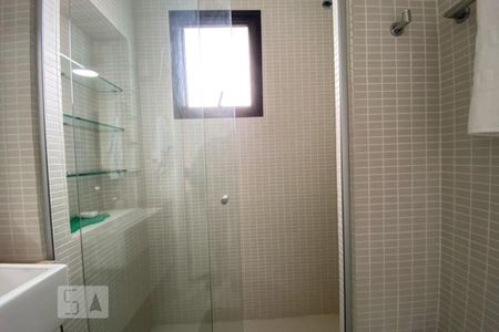 Apartamento à venda com 235m², 3 quartos e 4 vagas Apartamento à venda com 235m², 3 quartos e 4 vagasBanheiro da Suíte 2