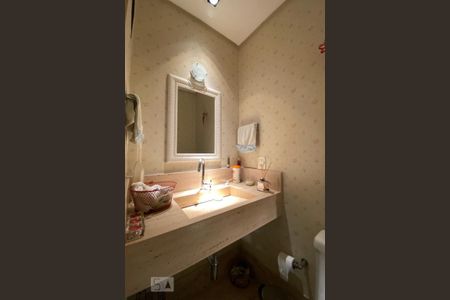 Apartamento à venda com 235m², 3 quartos e 4 vagas Apartamento à venda com 235m², 3 quartos e 4 vagasLavabo