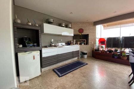 Apartamento à venda com 235m², 3 quartos e 4 vagas Apartamento à venda com 235m², 3 quartos e 4 vagasSacada
