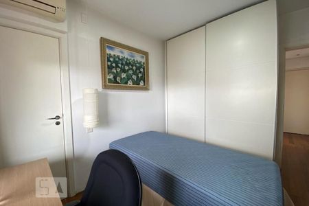 Apartamento à venda com 235m², 3 quartos e 4 vagas Apartamento à venda com 235m², 3 quartos e 4 vagasSuíte 2