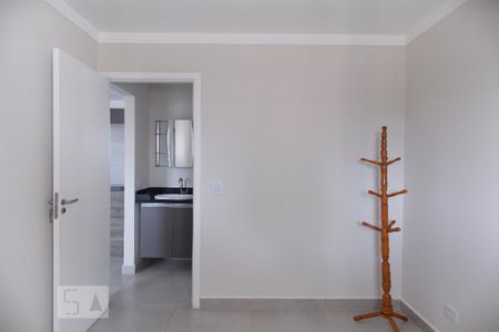 Quarto 1 de apartamento para alugar com 1 quarto, 35m² em Vila Mazzei, São Paulo