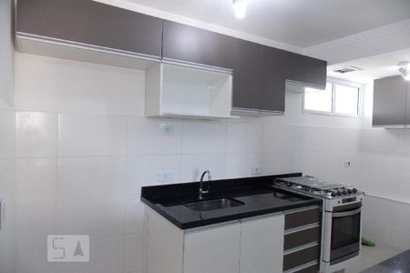 Cozinha de apartamento para alugar com 1 quarto, 35m² em Vila Mazzei, São Paulo