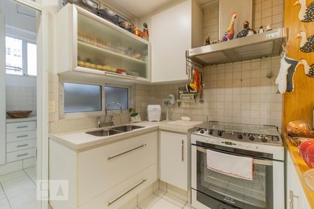 Apartamento para alugar com 210m², 3 quartos e 1 vaga Apartamento para alugar com 210m², 3 quartos e 1 vagaCozinha - Pia